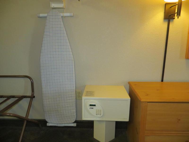 Hotel Super 8 Davenport Zewnętrze zdjęcie